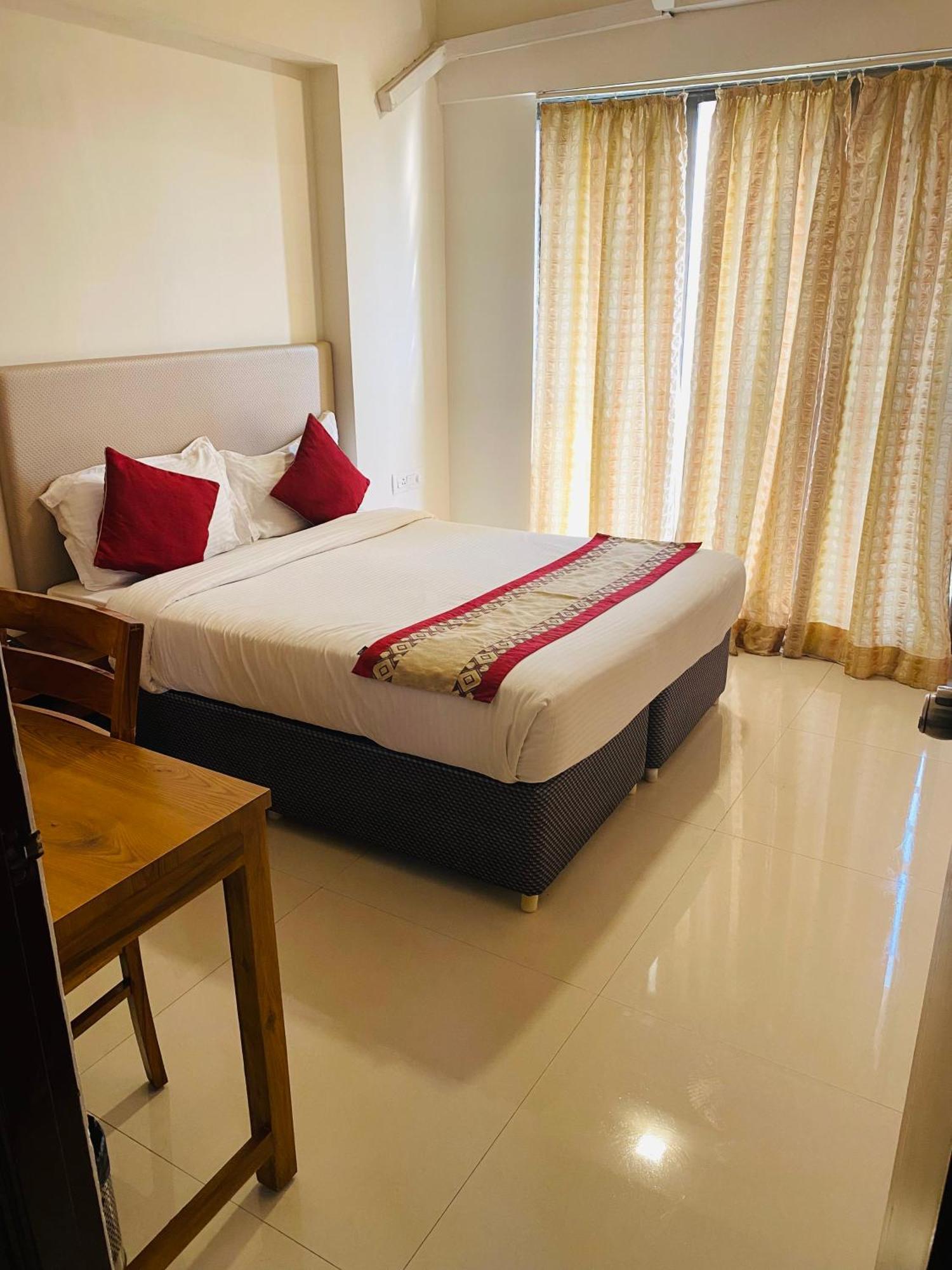 Mumbai House Luxury Apartments Santacruz East, Βομβάη Εξωτερικό φωτογραφία