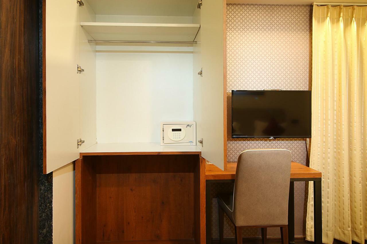 Mumbai House Luxury Apartments Santacruz East, Βομβάη Εξωτερικό φωτογραφία