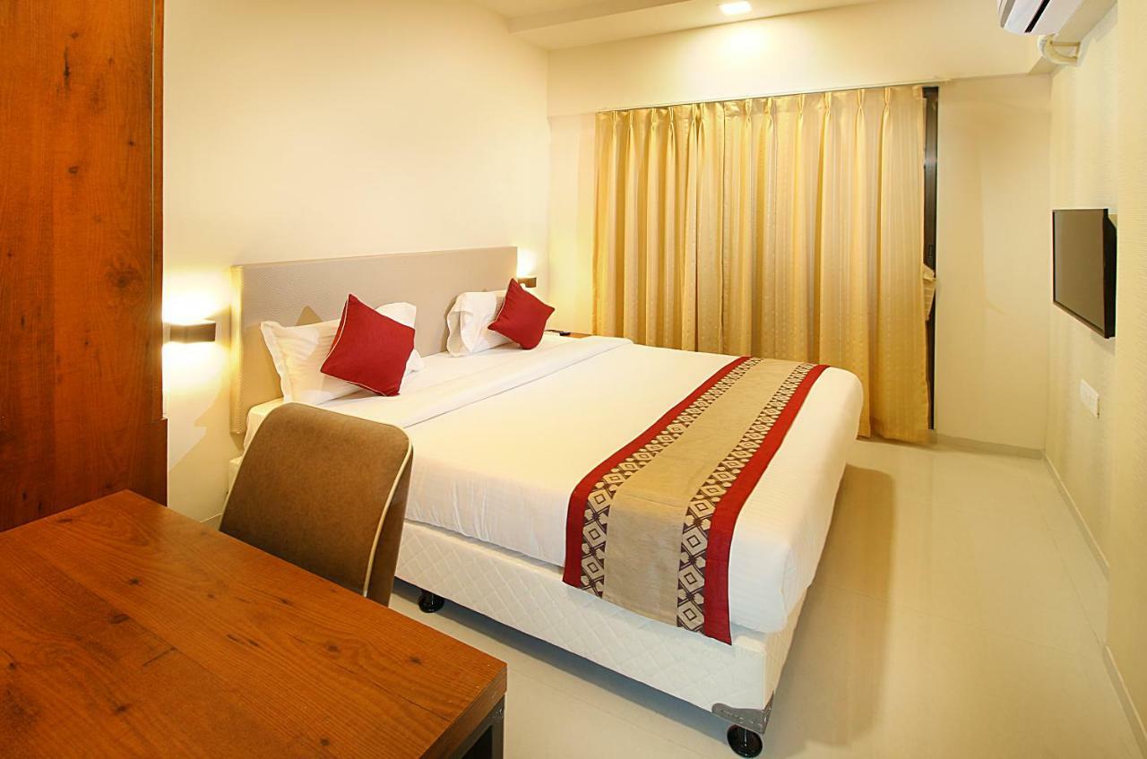 Mumbai House Luxury Apartments Santacruz East, Βομβάη Εξωτερικό φωτογραφία